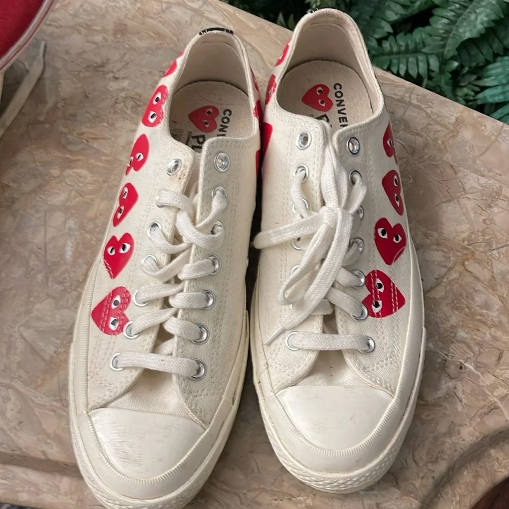 Sneakers - Picture 1 of 8